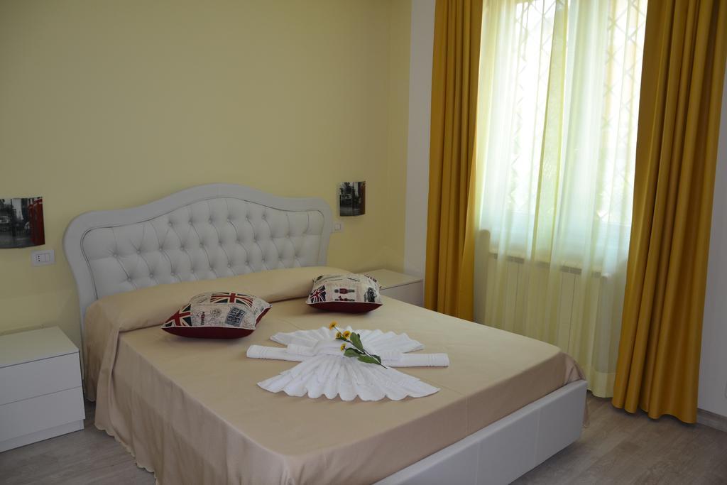 Fly In The World B&B Fiumicino Room photo