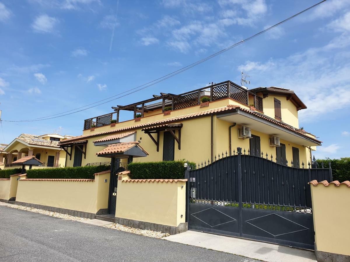 Fly In The World B&B Fiumicino Exterior photo